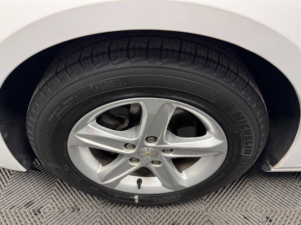 Used 2019 Chevrolet Malibu LS image 23