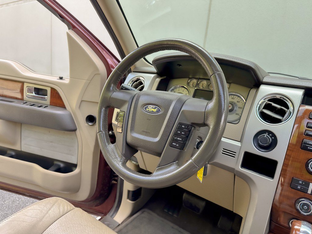 Used 2010 Ford F150 Lariat AWD/4WD image 29