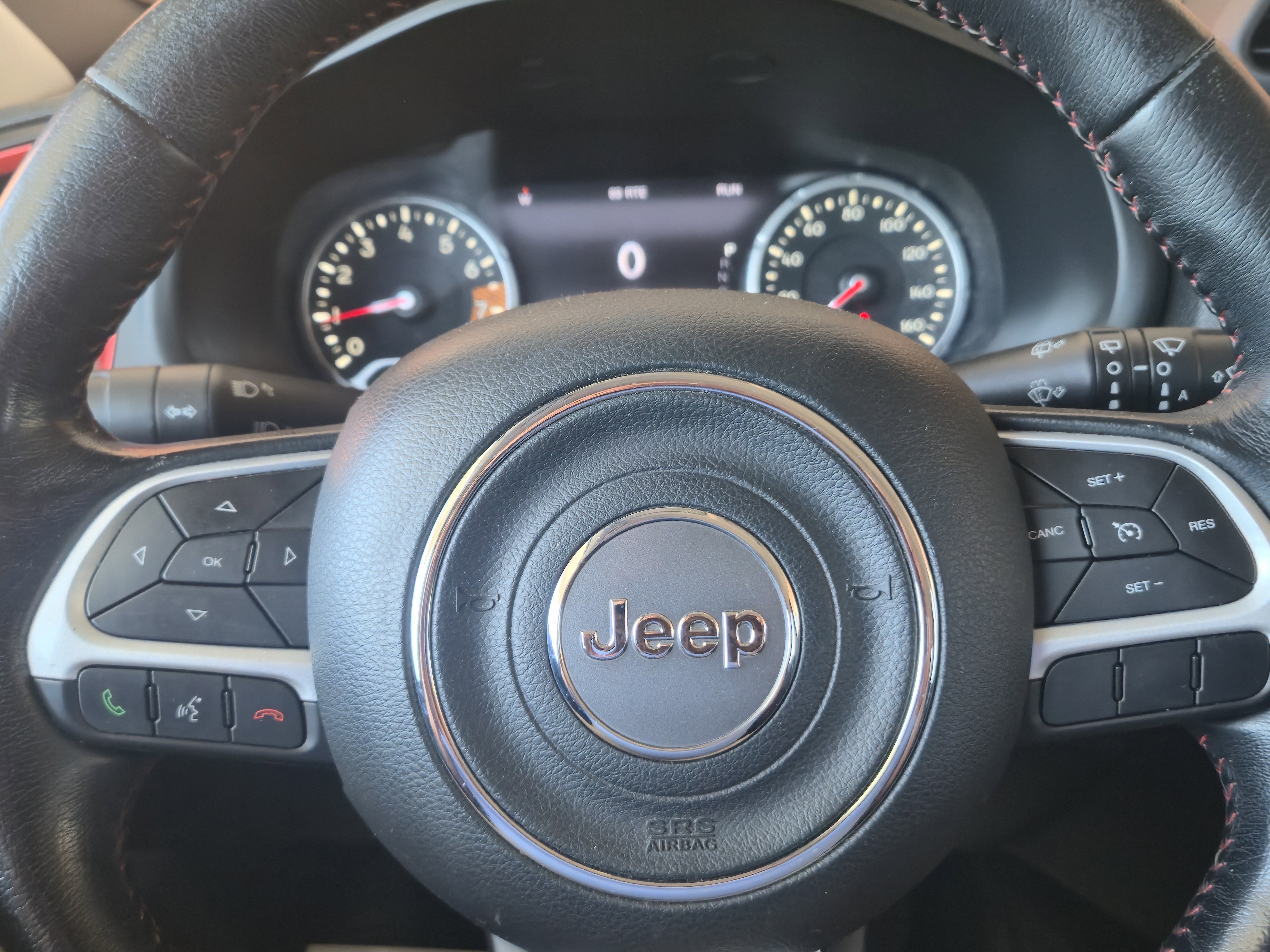 Used 2020 Jeep Renegade Trailhawk w/ Cold Weather Group AWD/4WD image 38
