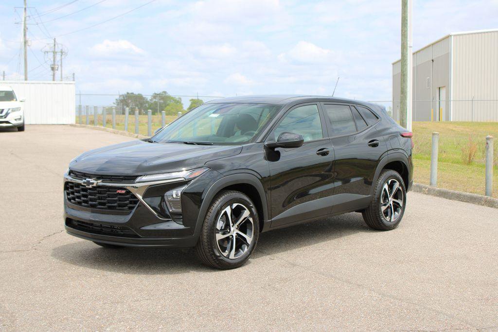 New 2026 Chevrolet Trax RS image 2