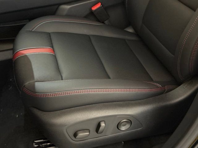 New 2026 Chevrolet Traverse RS AWD/4WD image 13