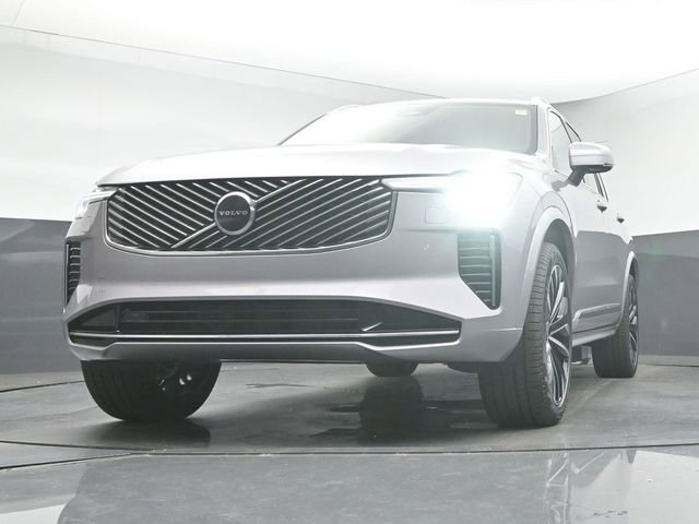 New 2026 Volvo XC90 B6 Core w/ Protection Package Premier image 39