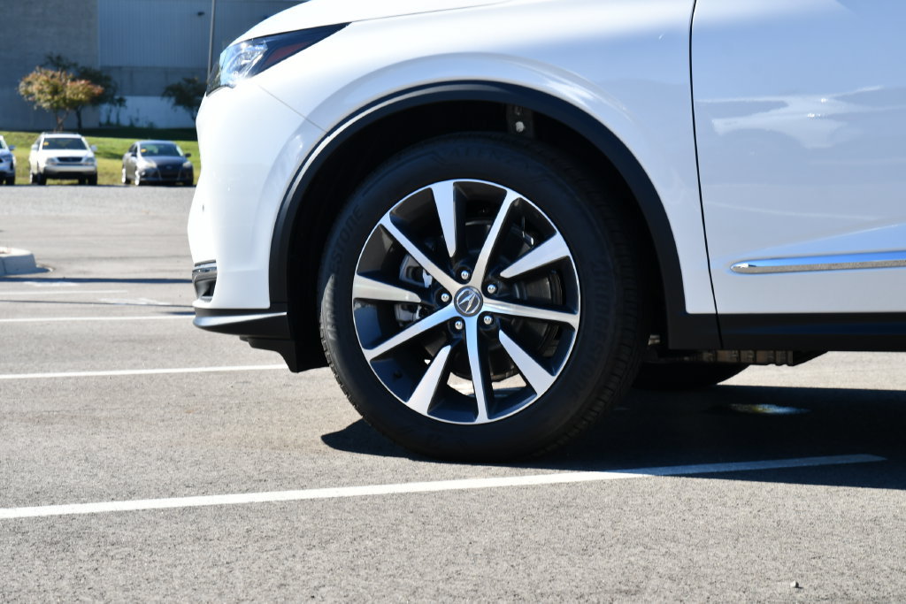 Certified 2026 Acura MDX w/ Technology Package AWD/4WD image 17