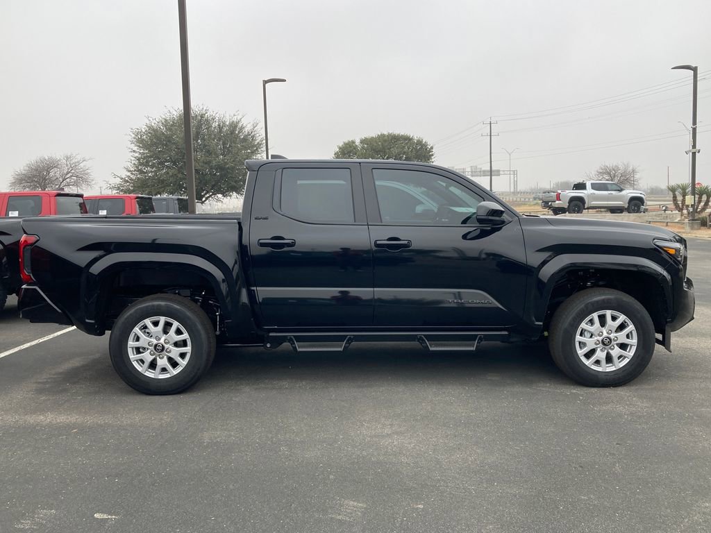 New 2026 Toyota Tacoma SR5 AWD/4WD image 4
