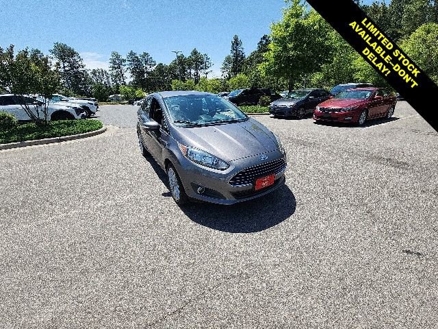 Used 2014 Ford Fiesta SE w/ Equipment Group 201A FWD image 3