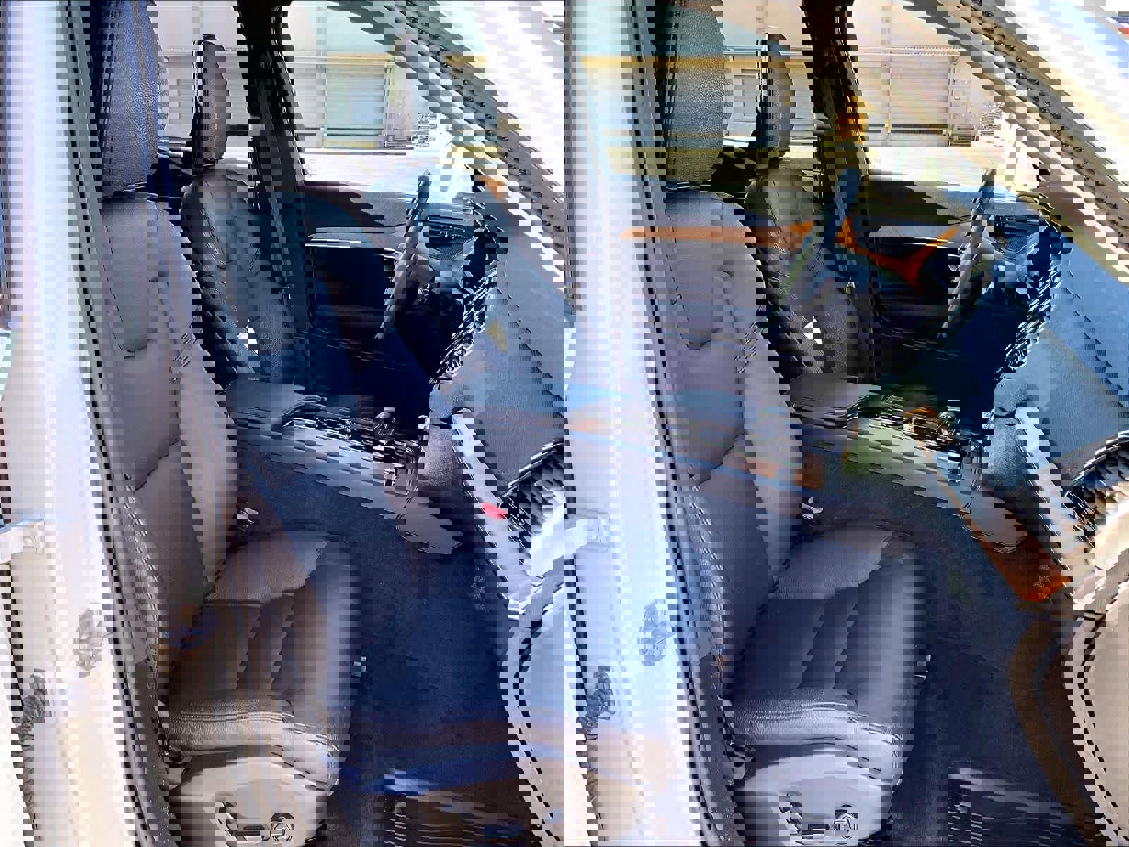 Used 2023 Volvo XC90 T8 Plus w/ Protection Package image 10