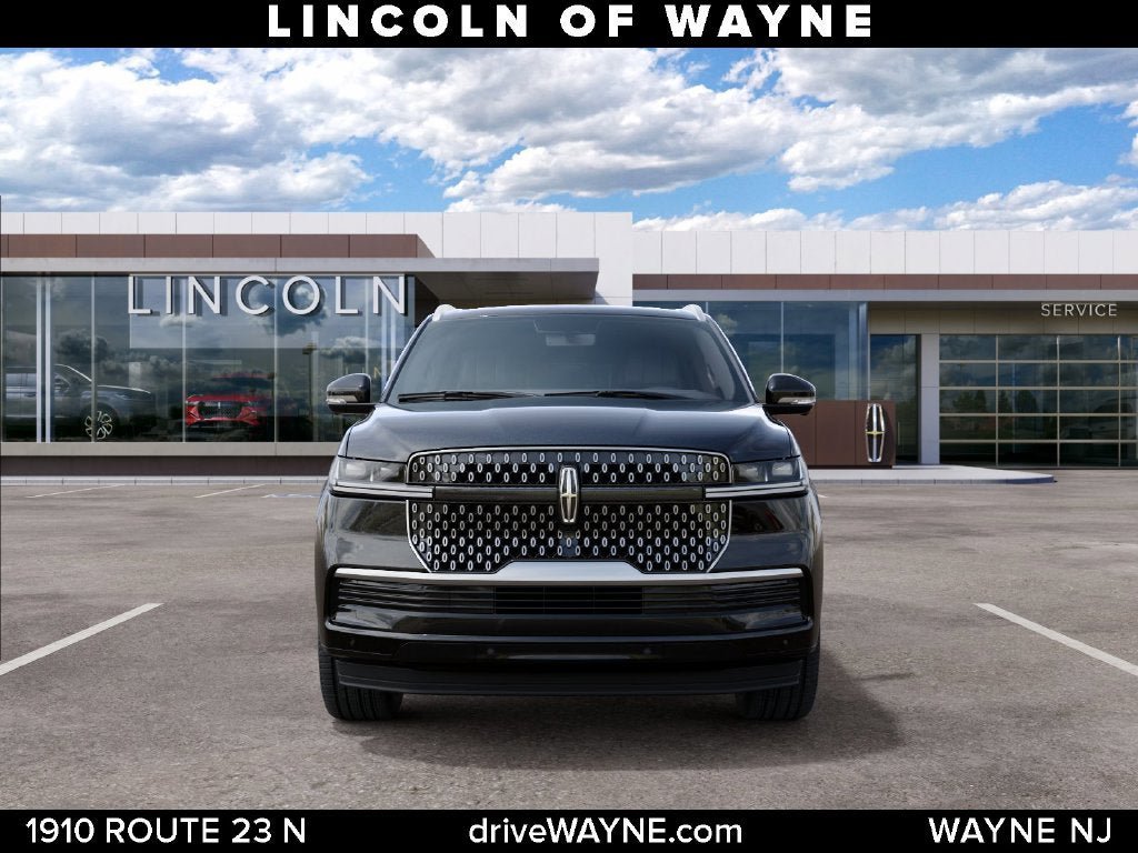 New 2027 Lincoln Navigator Reserve AWD/4WD image 3