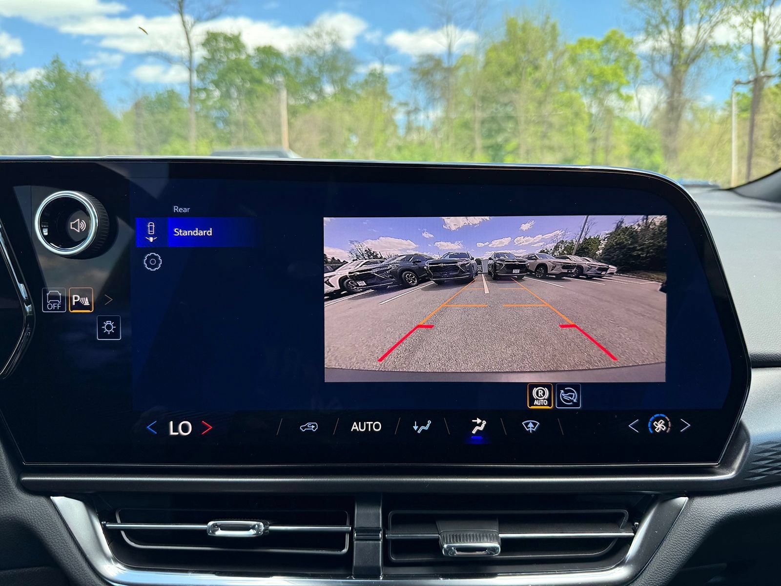 New 2026 Chevrolet Equinox EV LT FWD image 72