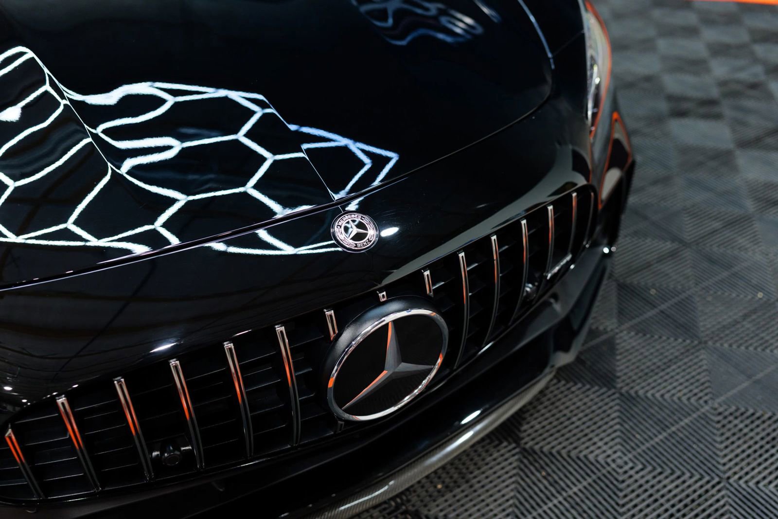 Used 2018 Mercedes-Benz AMG GT R image 7