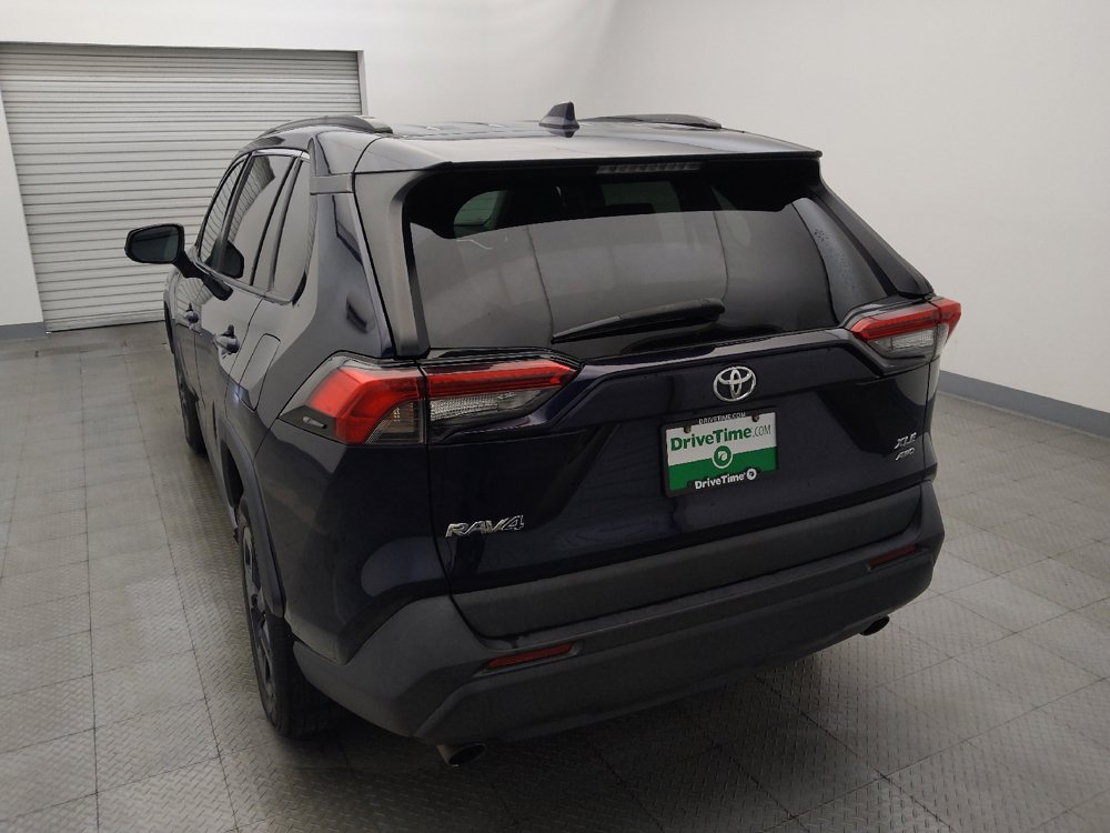 Used 2020 Toyota RAV4 XLE AWD/4WD image 6
