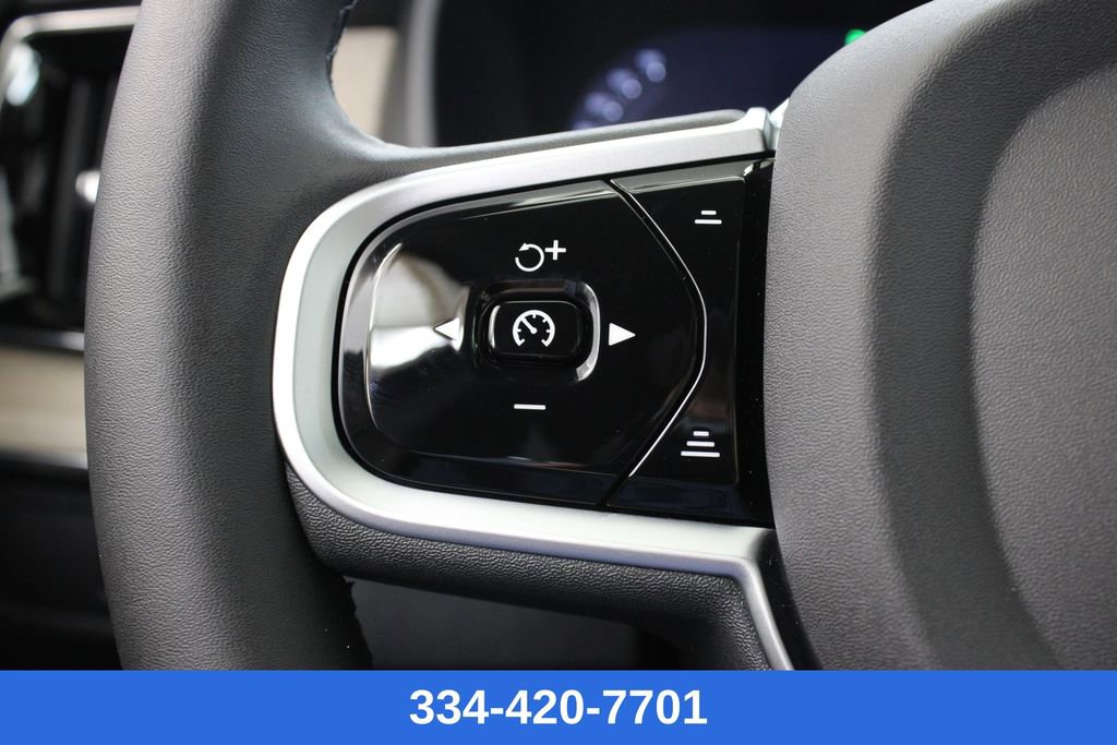 New 2026 Volvo XC90 B6 Plus w/ Protection Package Premier image 27