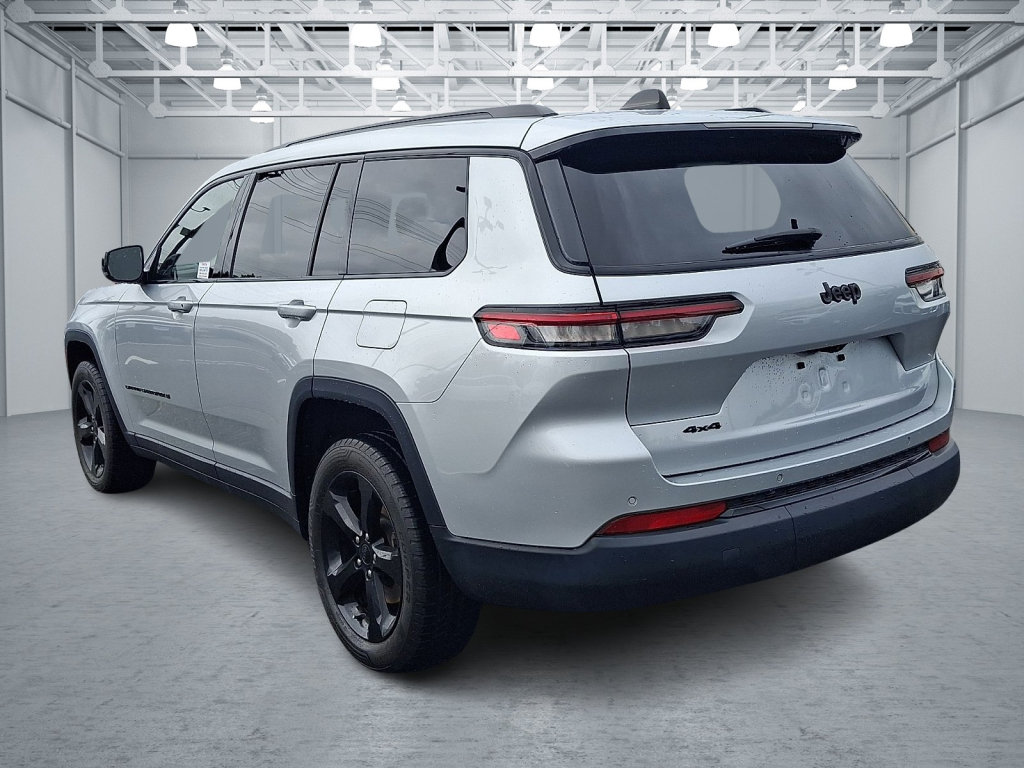 Used 2023 Jeep Grand Cherokee L Laredo AWD/4WD image 7