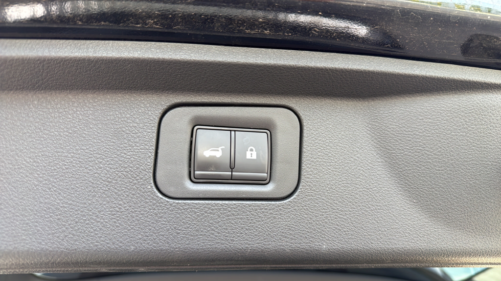 Used 2025 Nissan Armada Platinum w/ Convenience Package AWD/4WD image 35