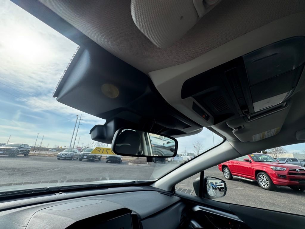 Used 2024 Subaru Impreza 2.0i AWD/4WD image 28