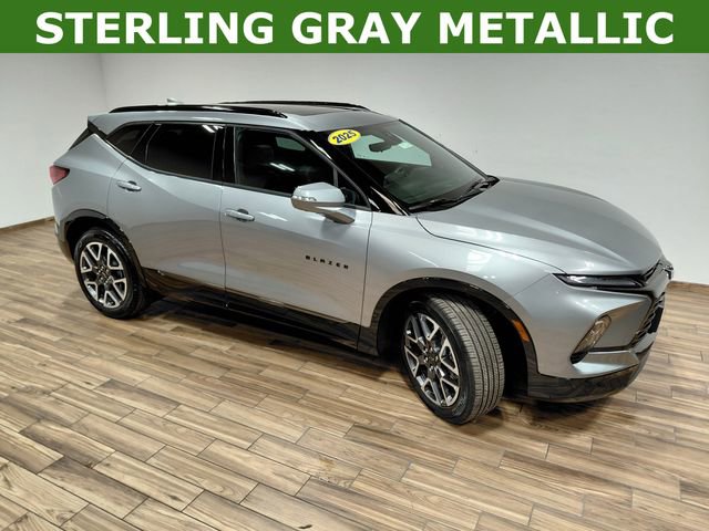 Used 2025 Chevrolet Blazer RS w/ Driver Confidence II Package image 13