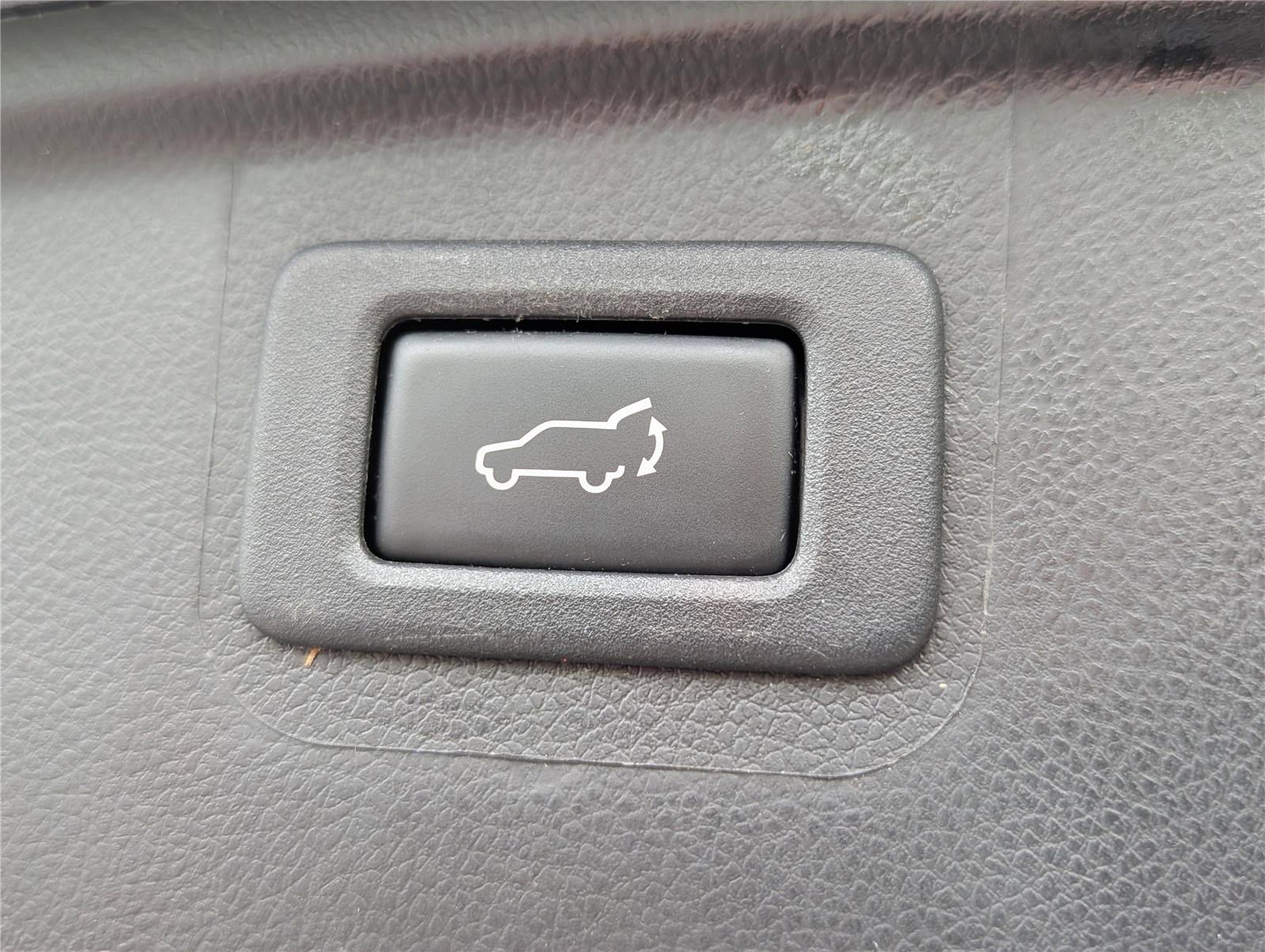 Used 2018 Subaru Outback 2.5i Limited AWD/4WD image 13