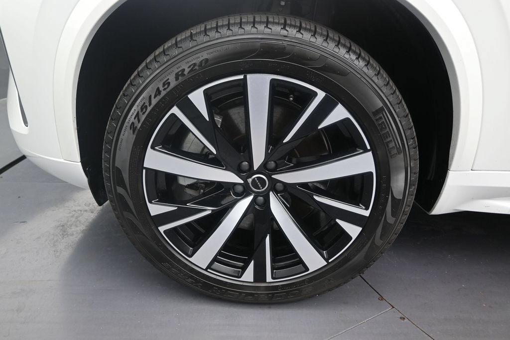 New 2026 Volvo XC90 B6 Plus w/ Protection Package Premier AWD/4WD image 9