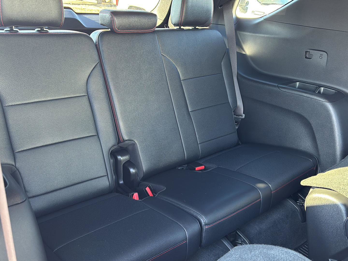 Used 2025 Chevrolet Traverse RS w/ LPO, Floor Liner Package image 24