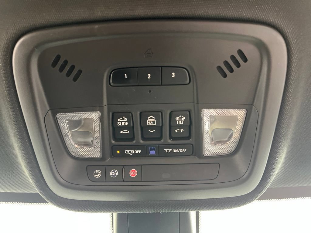 Certified 2022 Chevrolet Traverse Premier AWD/4WD image 32