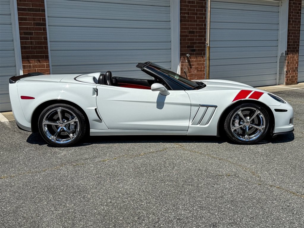 Used 2010 Chevrolet Corvette Grand Sport w/ Preferred Equipment Group RWD image 36
