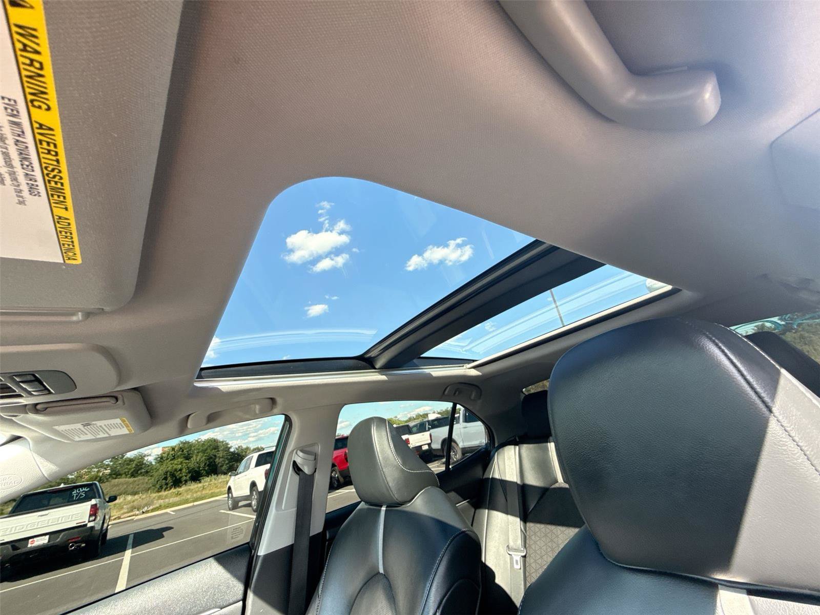 Used 2022 Toyota Camry XSE FWD image 16