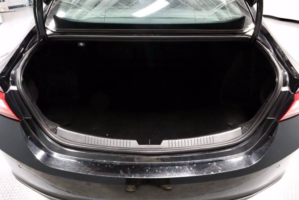 Used 2024 Chevrolet Malibu LT FWD image 13