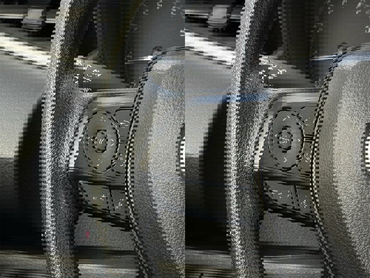 Used 2024 Toyota Corolla LE image 12