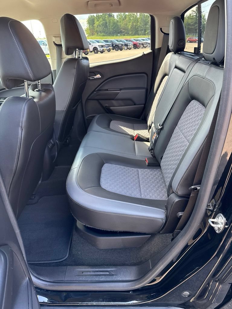 Used 2017 Chevrolet Colorado Z71 AWD/4WD image 7