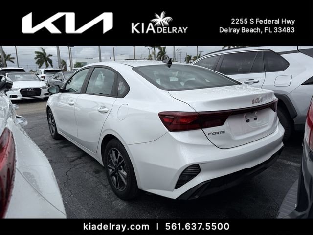 Used 2023 Kia Forte LXS w/ LXS Technology Package FWD image 3