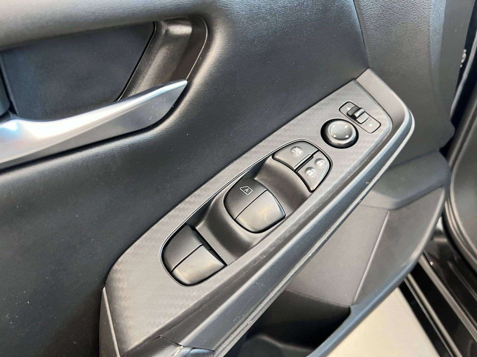 Used 2023 Nissan Sentra S w/ Trunk Package image 27