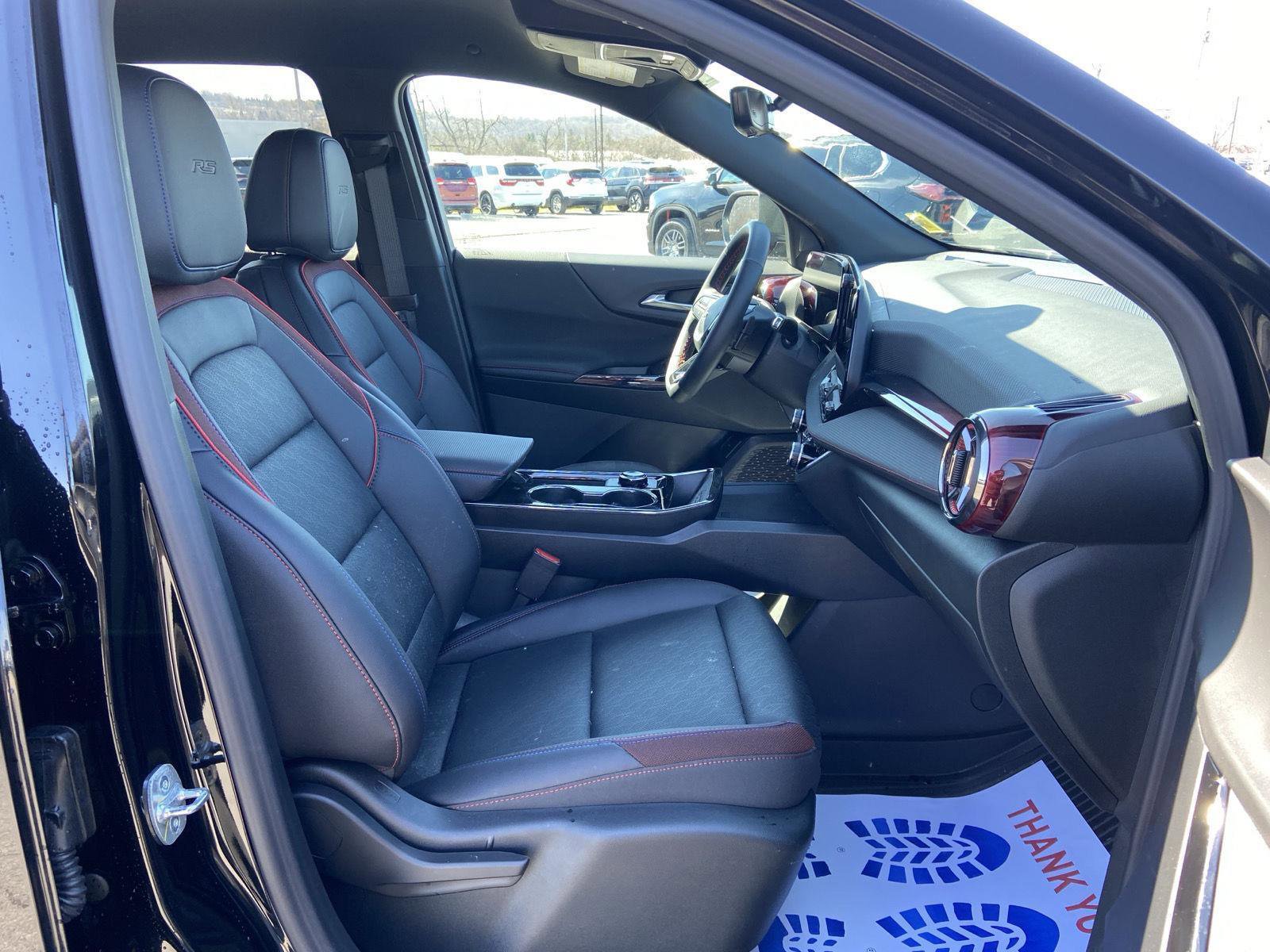 Used 2026 Chevrolet Equinox RS w/ Safety and Technology Package image 31