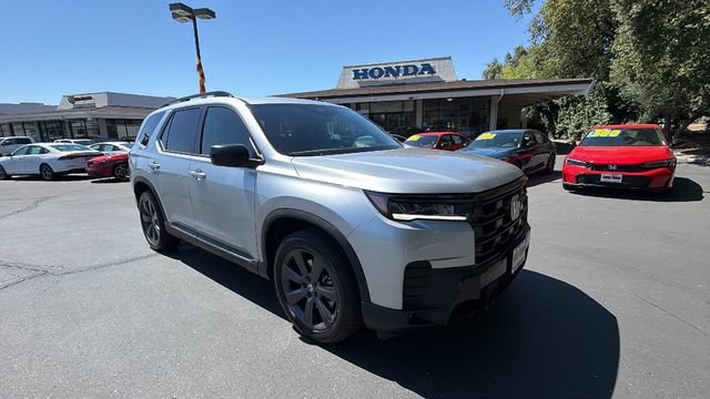 New 2026 Honda Pilot Sport image 2