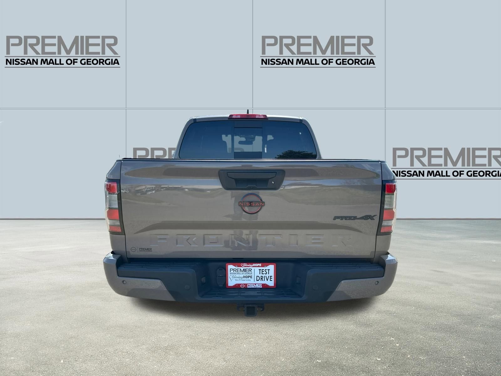 Used 2023 Nissan Frontier PRO-4X w/ Pro Convenience Package image 5