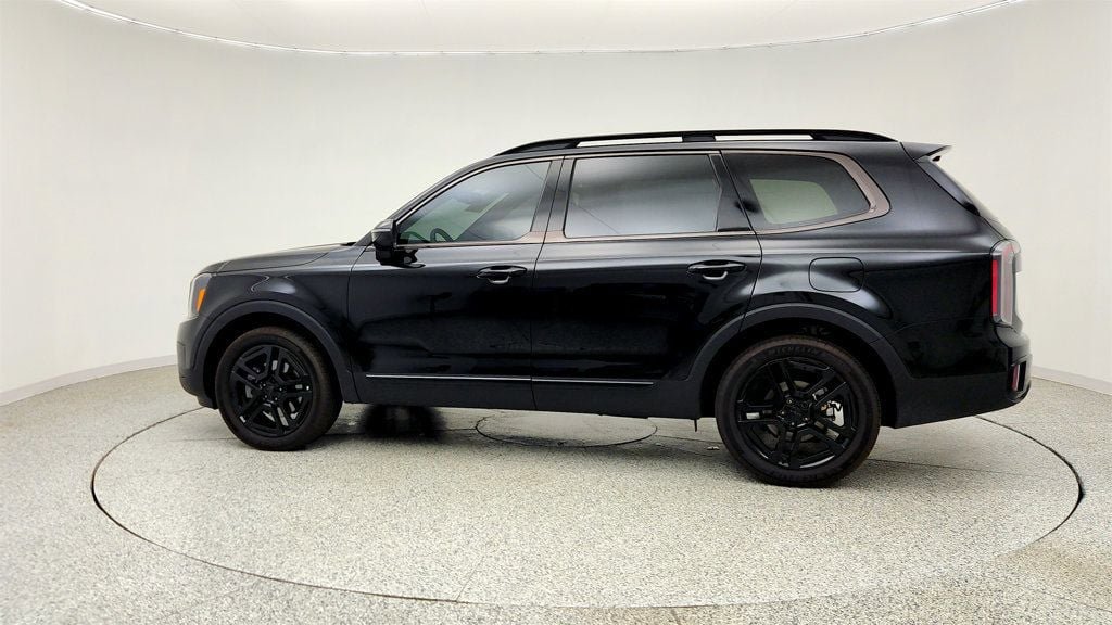 Used 2025 Kia Telluride EX X-Line AWD/4WD image 8