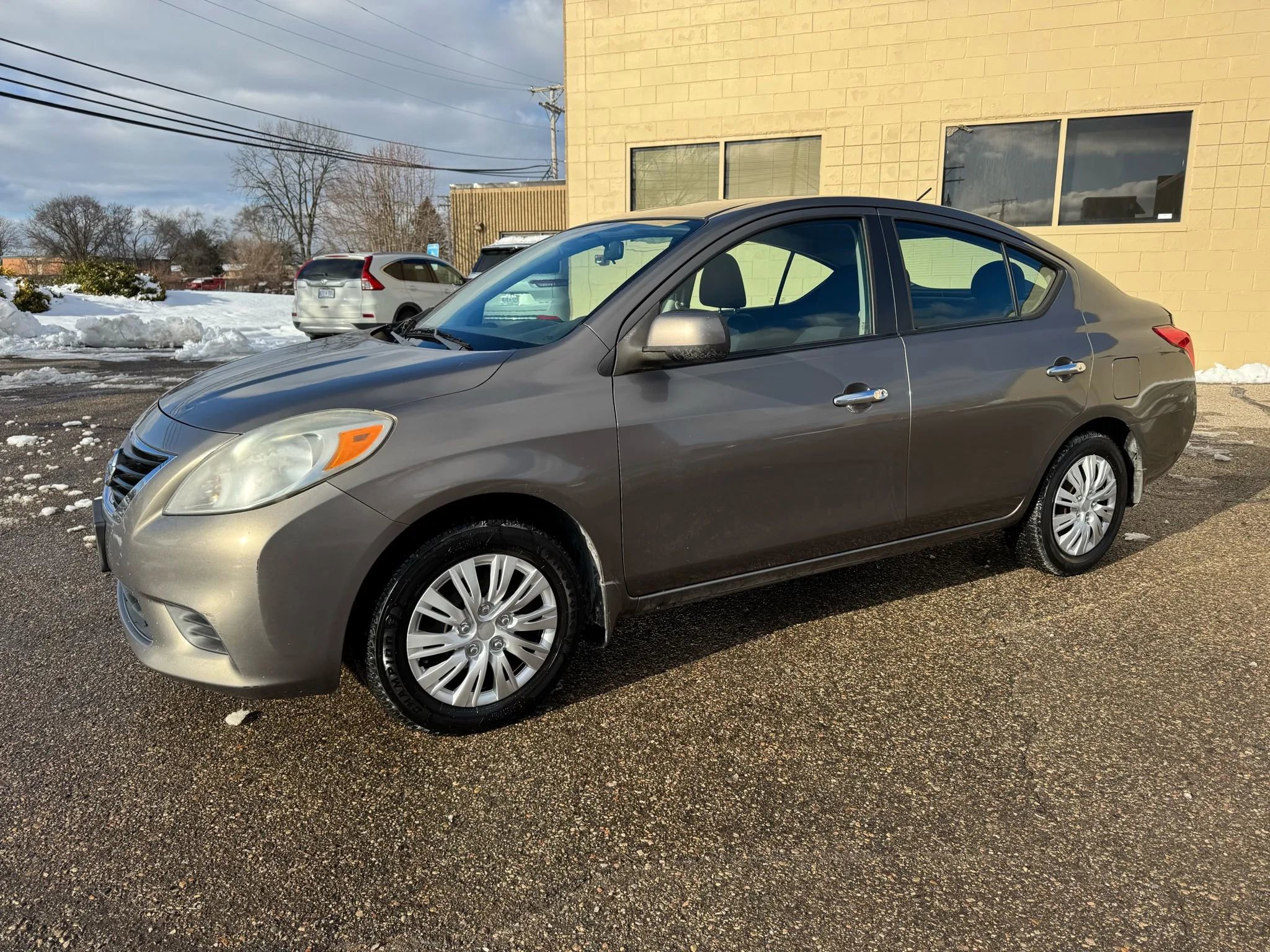 Used 2012 Nissan Versa SV w/ Convenience Pkg image 4