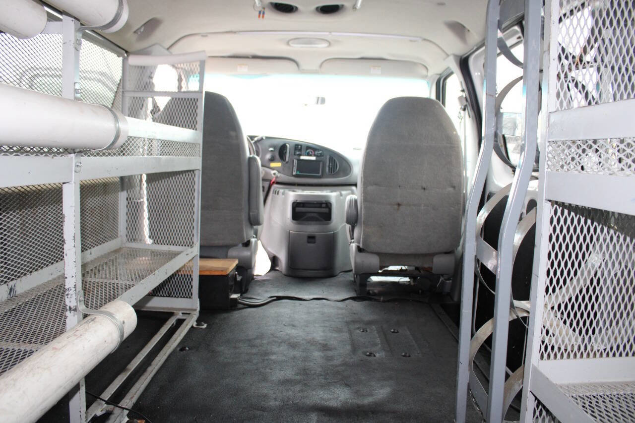 Used 2003 Ford E-350 and Econoline 350 XL image 21