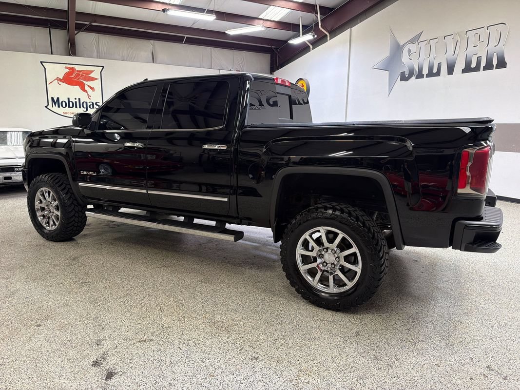 Used 2016 GMC Sierra 1500 Denali w/ Enhanced Driver Alert Package AWD/4WD image 4