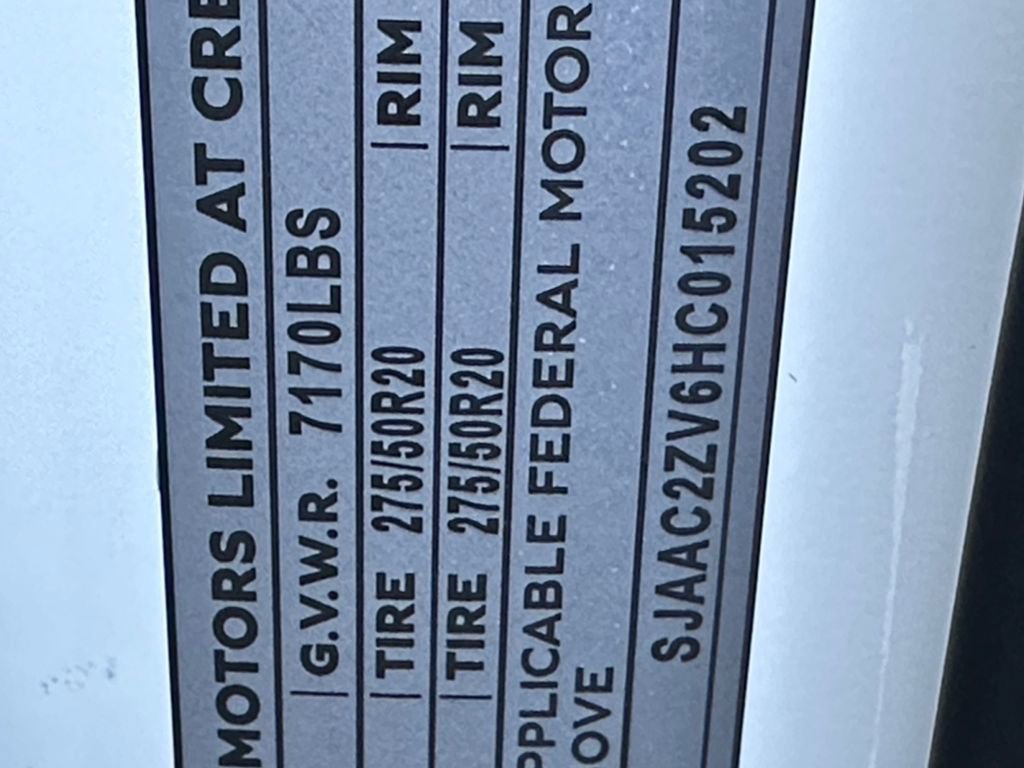 Used 2017 Bentley Bentayga W12 image 37