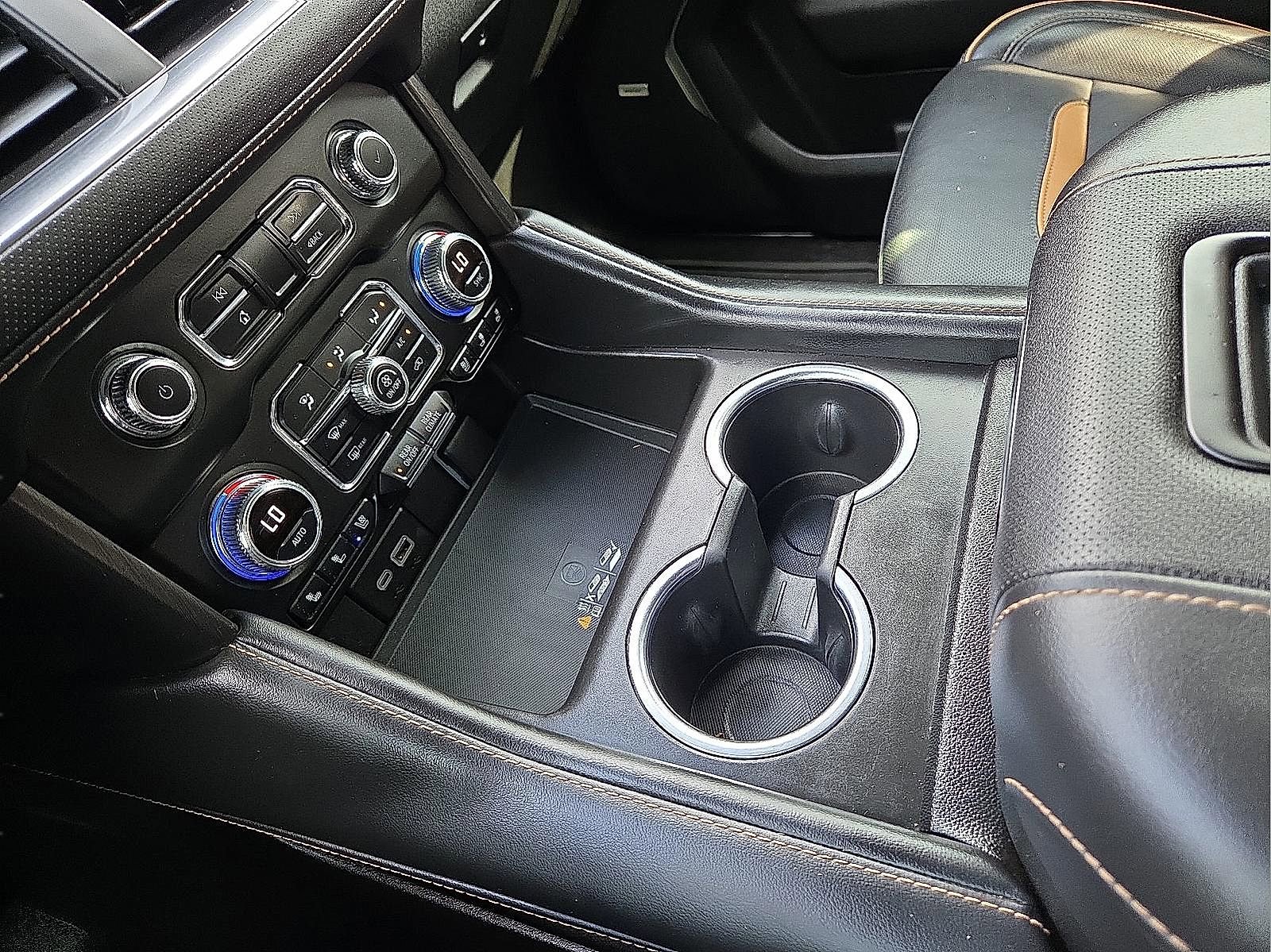 Used 2023 GMC Yukon XL AT4 w/ AT4 Premium Plus Package image 25