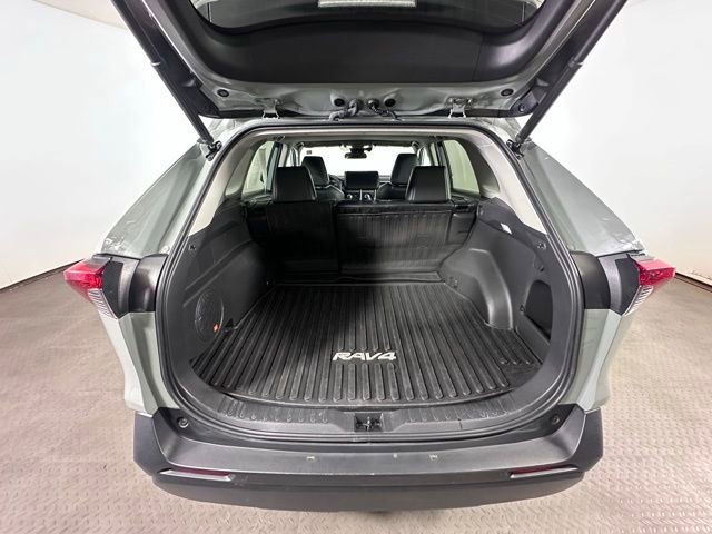 Used 2023 Toyota RAV4 XLE Premium image 13