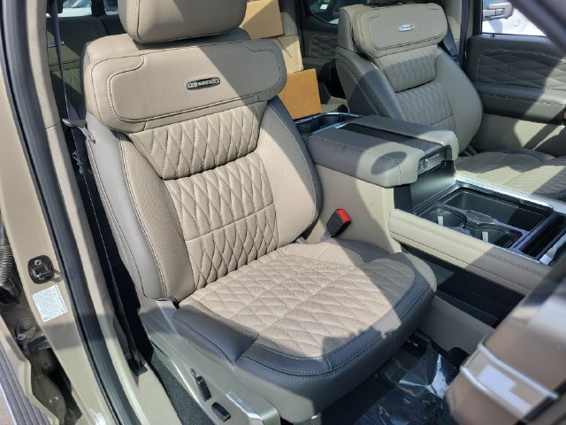New 2026 Ford F350 Platinum w/ Platinum Plus Package AWD/4WD image 19
