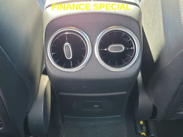 Used 2022 Mercedes-Benz CLA 250 image 11