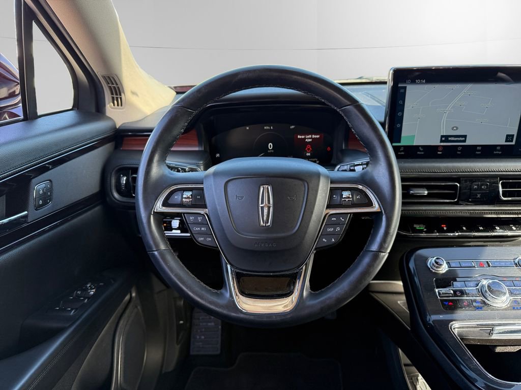 Used 2022 Lincoln Nautilus Reserve image 13