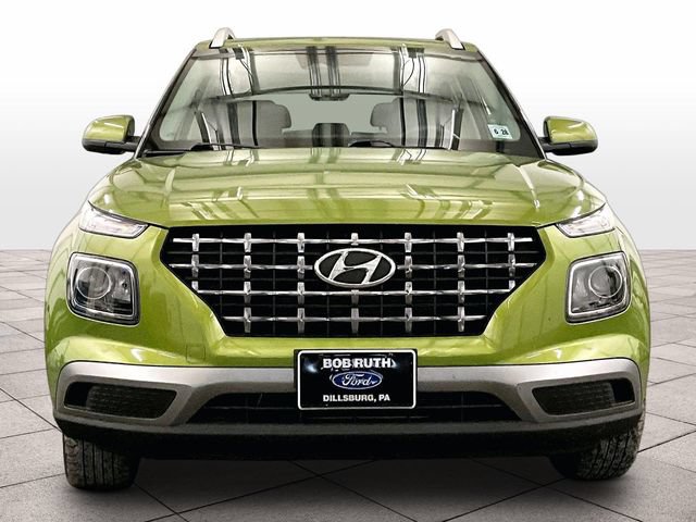 Used 2023 Hyundai Venue SEL FWD image 3