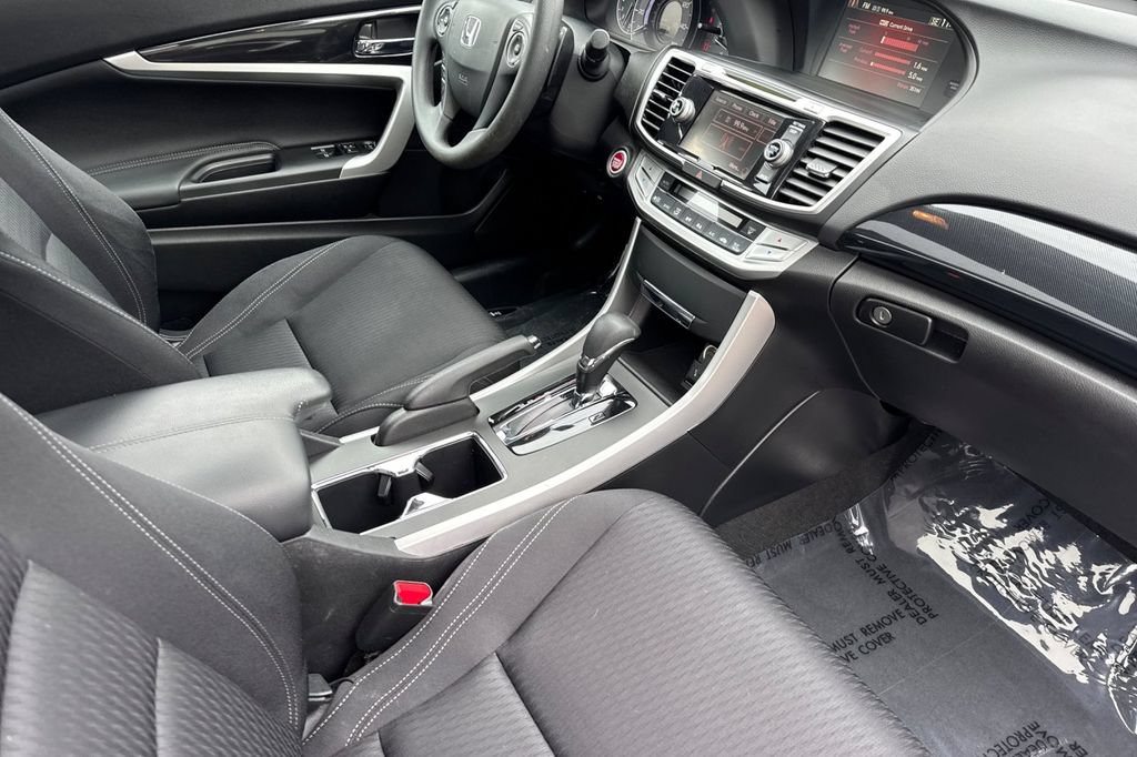 Used 2015 Honda Accord EX image 17