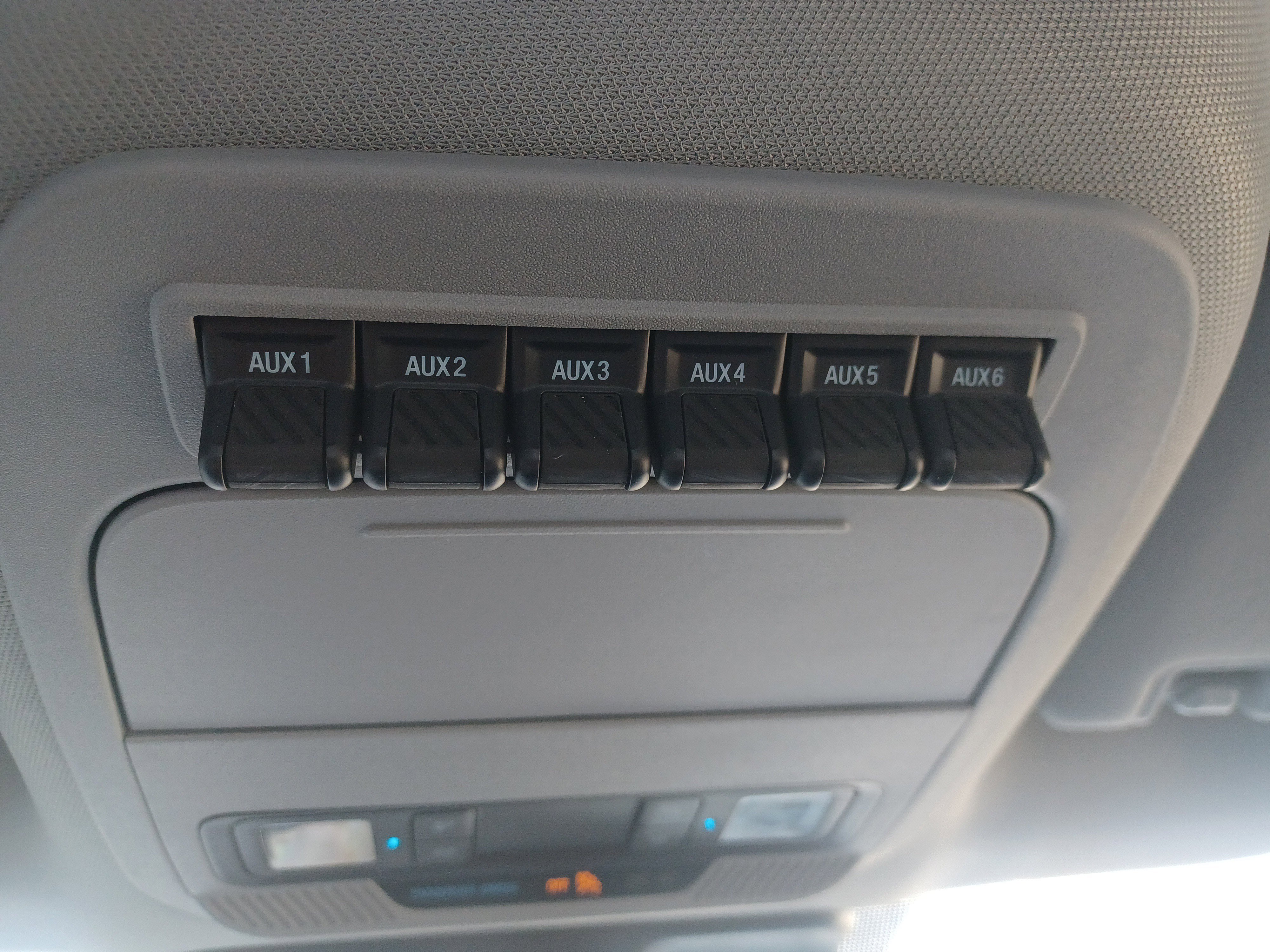 Used 2025 Ford F250 XL w/ XL Chrome Package image 39