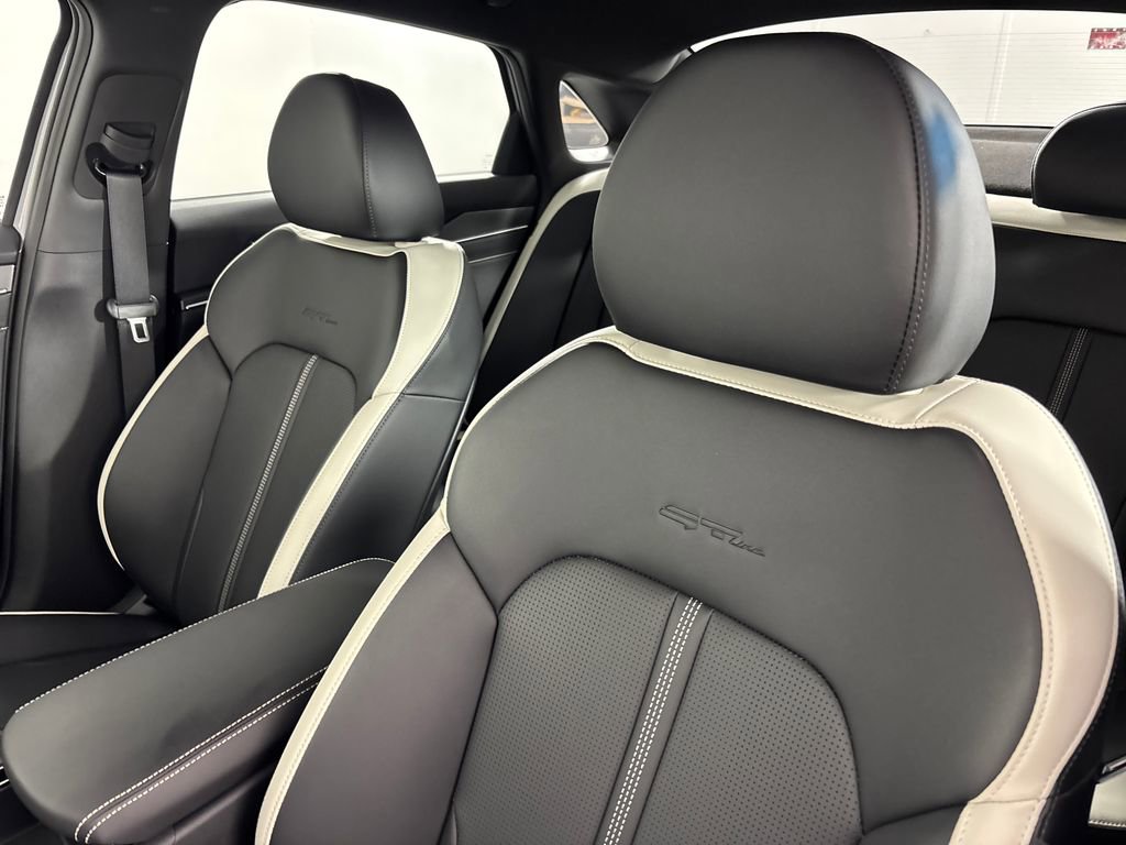 Used 2026 Kia K5 GT-Line image 10