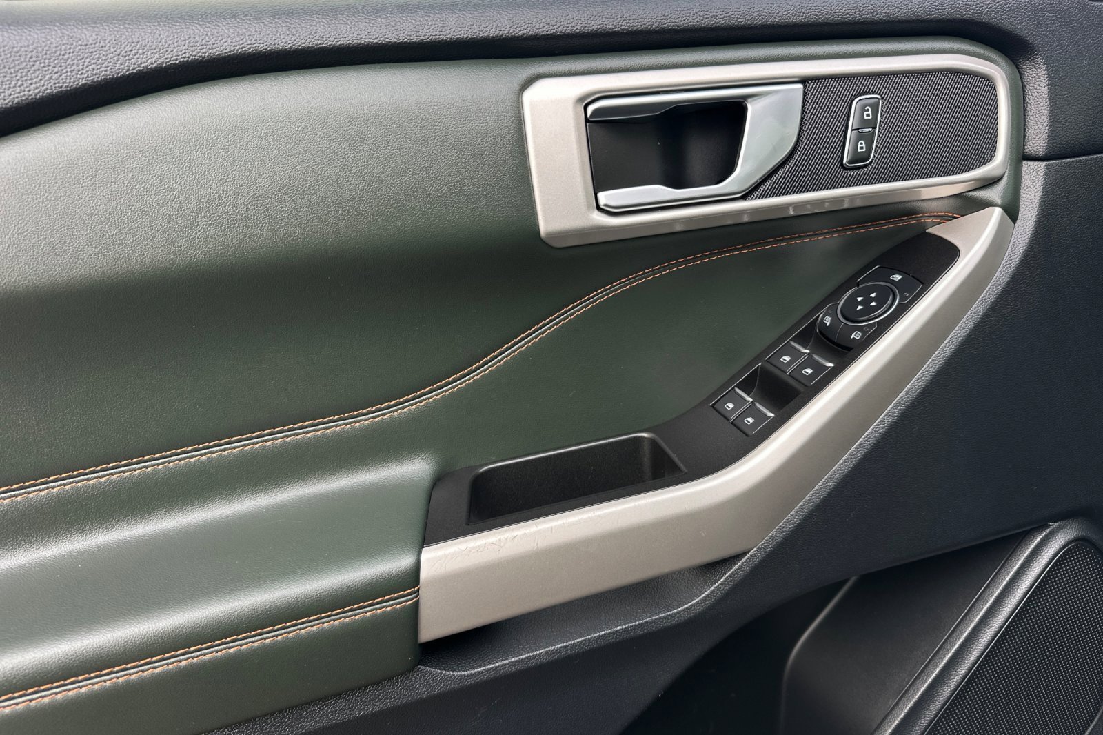 Certified 2022 Ford Explorer Timberline image 10