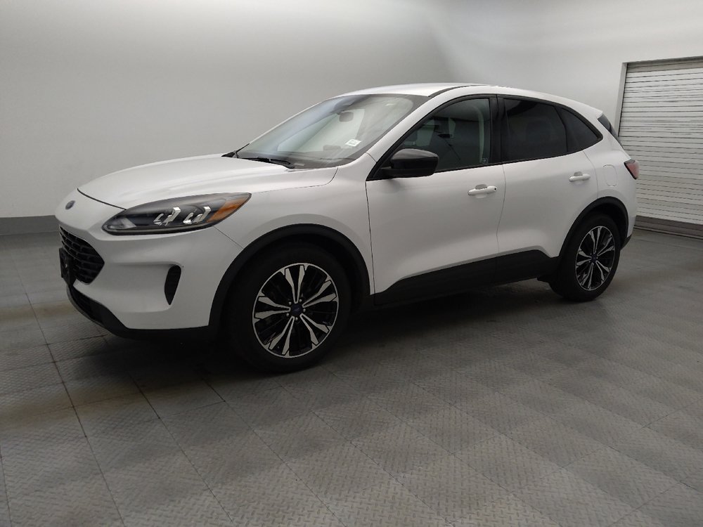 Used 2022 Ford Escape SE w/ SE Sport Appearance Package FWD image 2