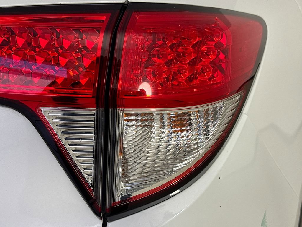 Used 2019 Honda HR-V EX-L image 32